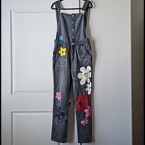Misslook Graywash Floral Painted Overall Jumpsuit